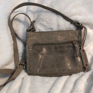 Diva True Crossbody